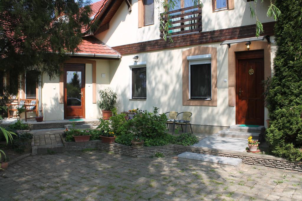 Vargapartman Сегед Экстерьер фото